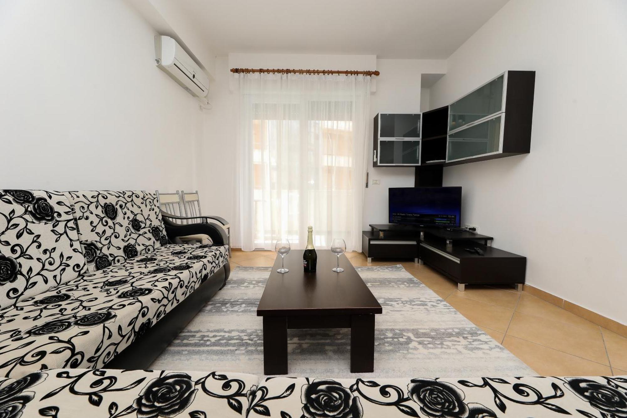 Noa Apartments Vlore Bagian luar foto