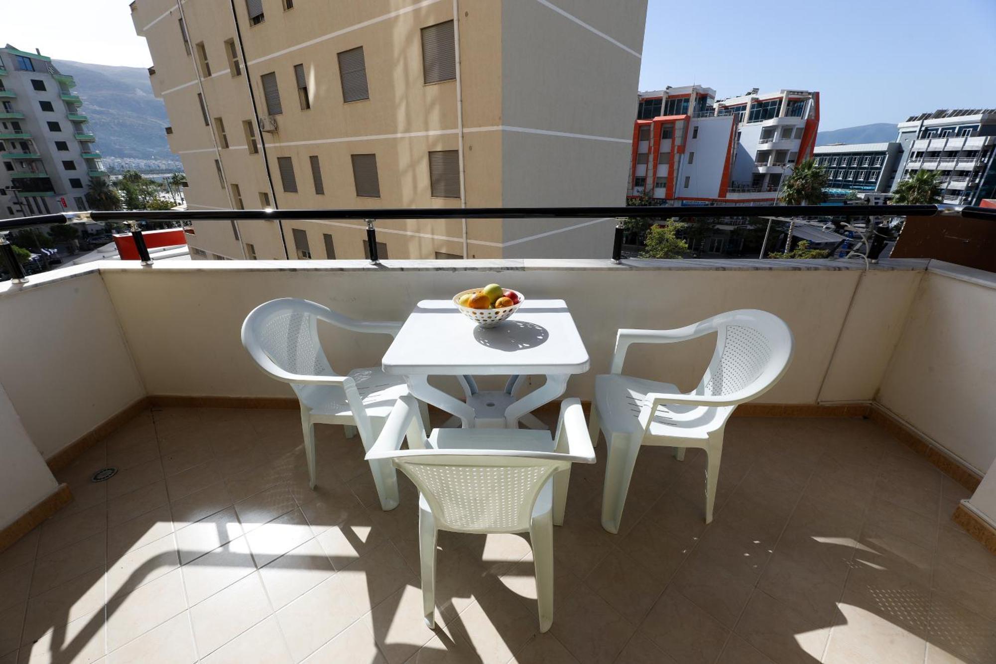 Noa Apartments Vlore Bagian luar foto